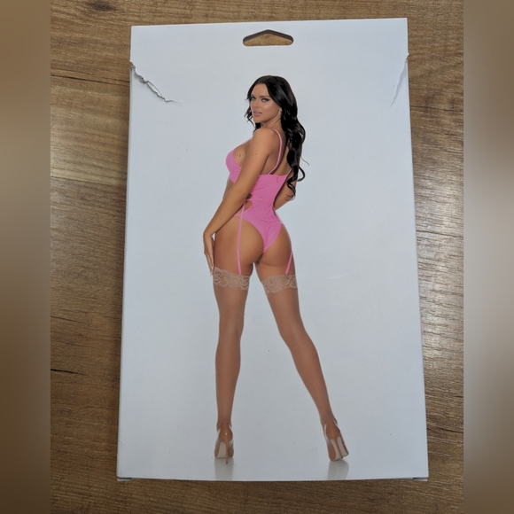 Neon pink mesh gartered teddy - Picture 3 of 6